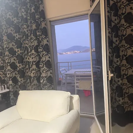 Sea View Center Appartamento Sarandë